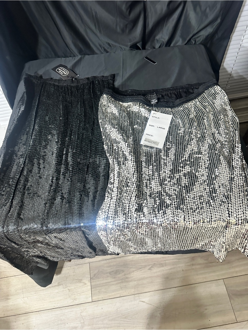 Sequin Color-Midi Skirt - Black & Silver with shirt-Joseph le bon size xl-#624